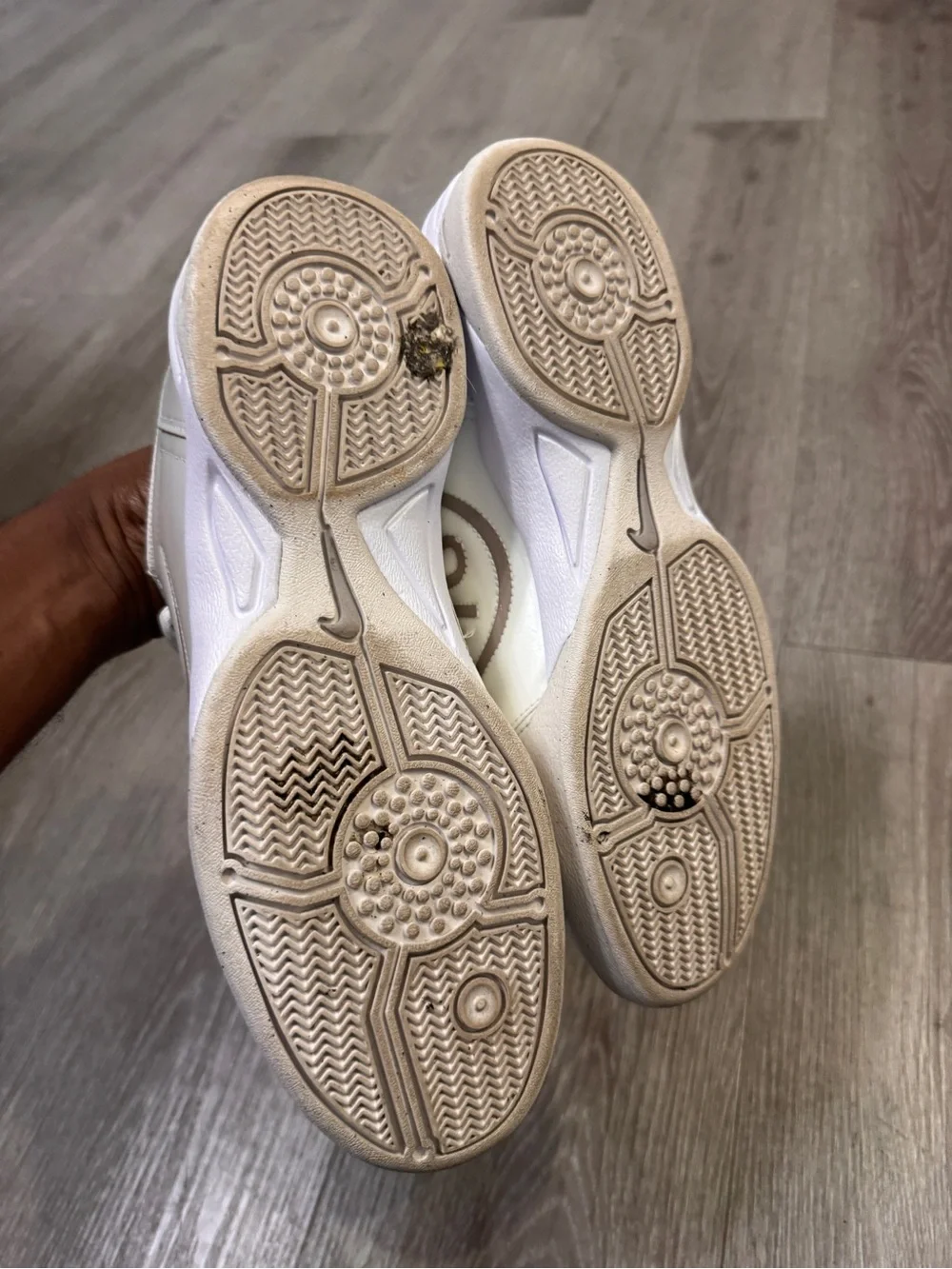 Nike Mens Cream/Light Total 90 Sneakers